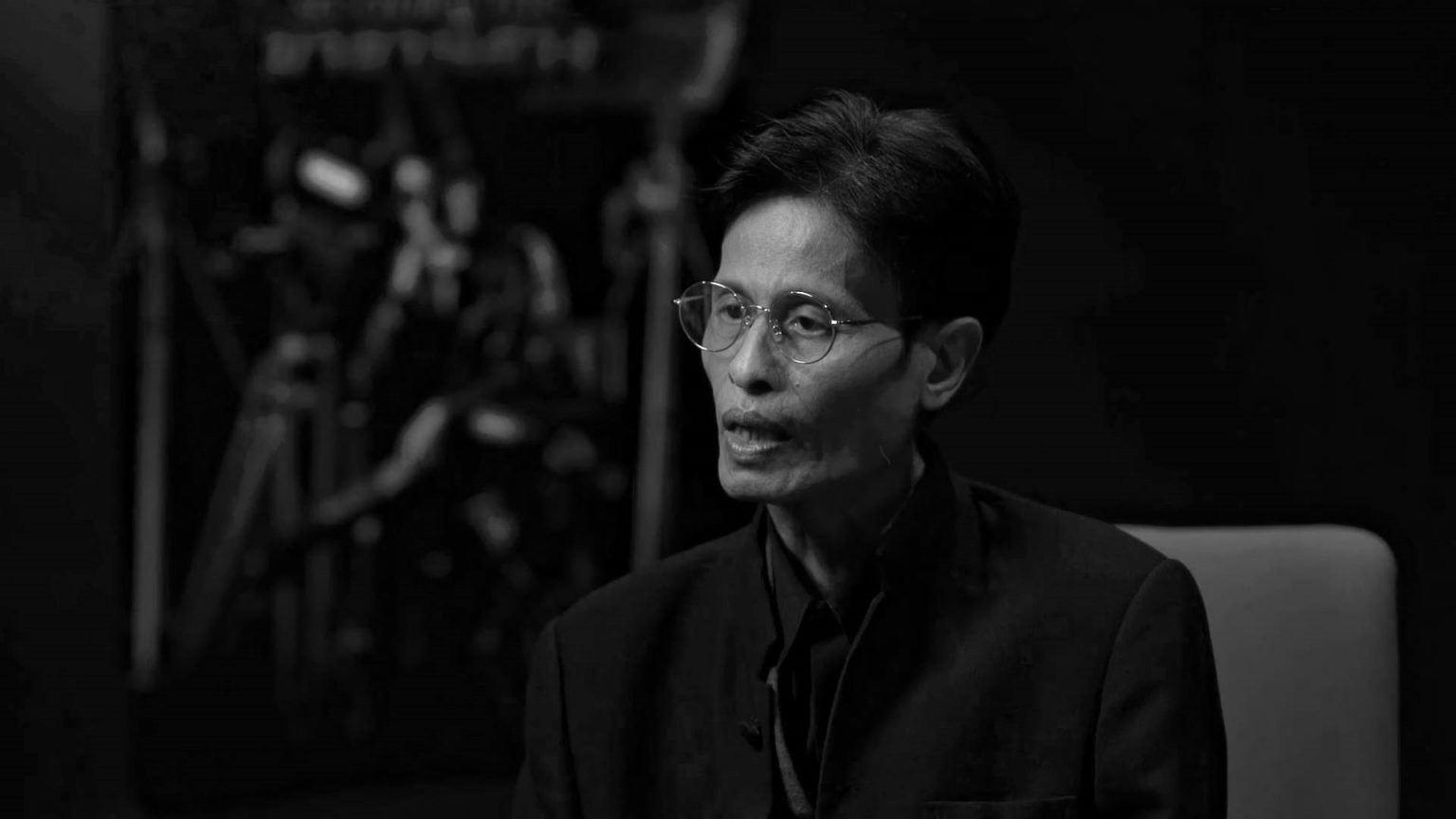 มาตรฐานแบบ “หม่อมน้อย” “คนดูต้องได้อะไร” และนักแสดง “ไม่ดีพอไม่ได้เล่น”