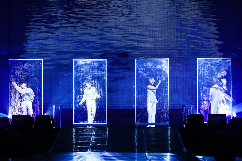 ฮชิ, จุน, ดิเอท และดีโน่  จากยูนิตเพอร์ฟอร์แมนซ์  ในคอนเสิร์ต SEVENTEEN WORLD TOUR [BE THE SUN] - BANGKOK