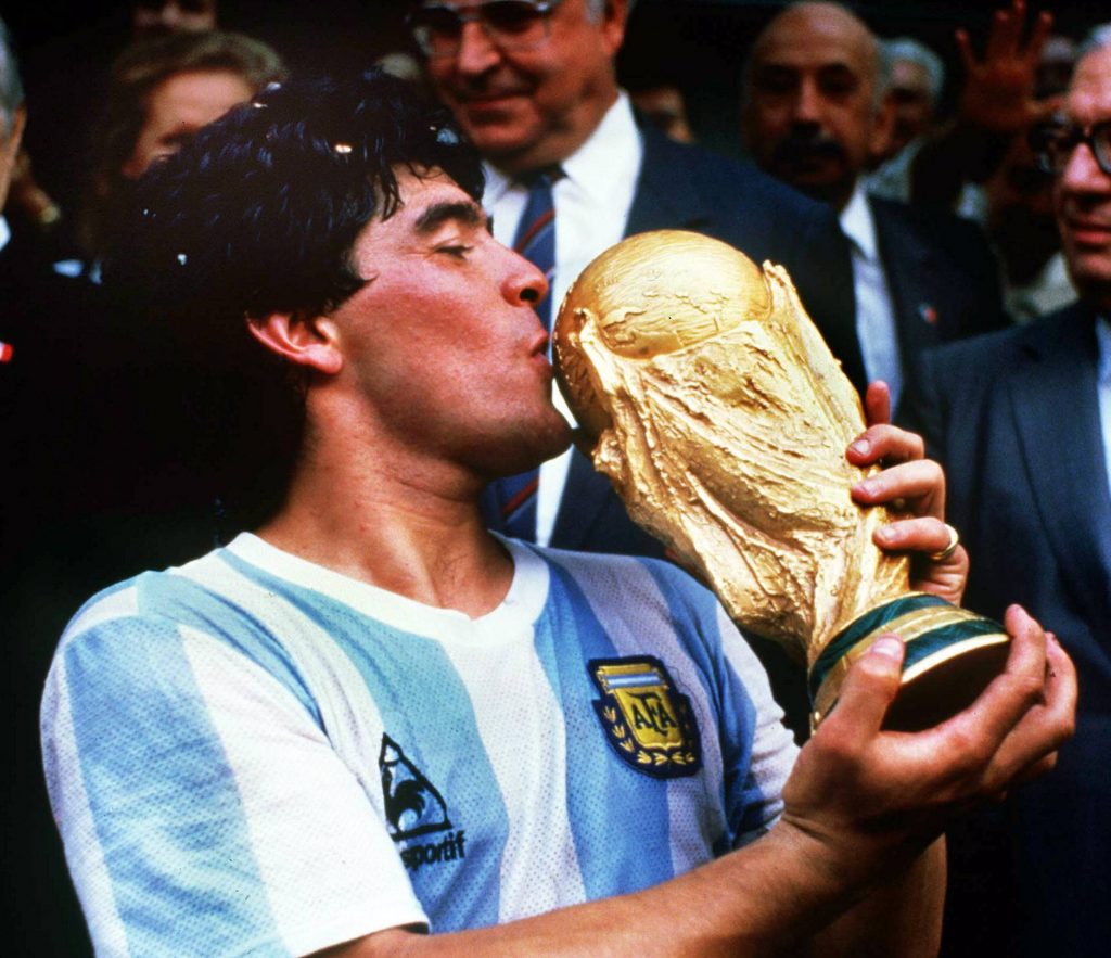 มาราโดน่า ฉลองแชมป์ฟุตบอลโลก ปี 1986 