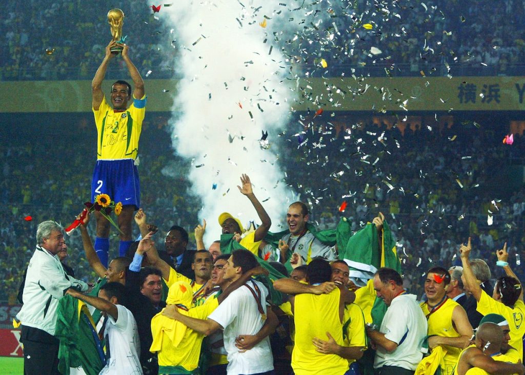 คาฟู กัปตันทีมชาติบราซิลฉลองแชมป์โลก 2002