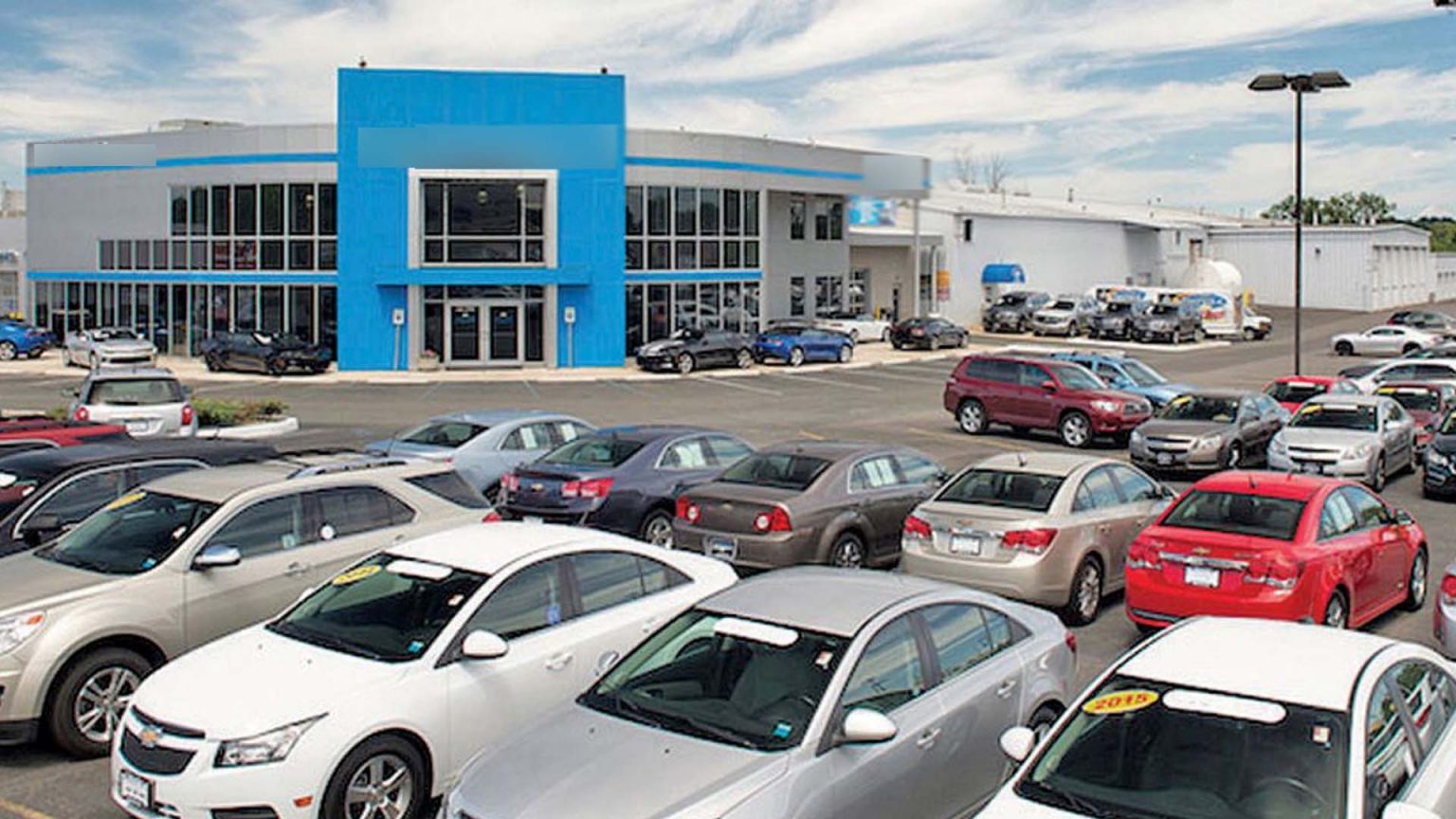 อนาคตสุดเจ็บของธุรกิจโชว์รูมรถยนต์