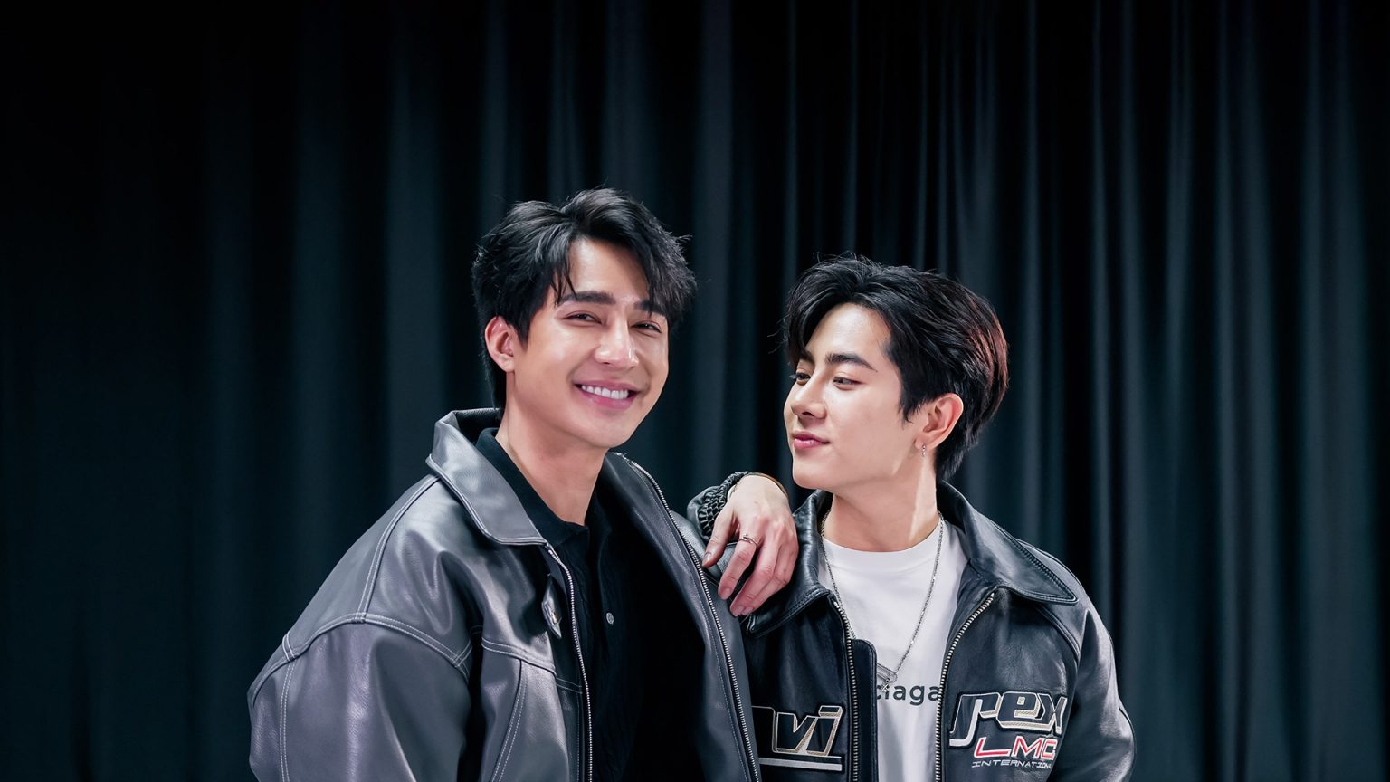 อุปสรรคบนเส้นทางที่อยากเดินต่อ ของ เอิร์ท – มิกซ์ และ ผลงานซีรีส์ “พระจันทร์มันไก่”