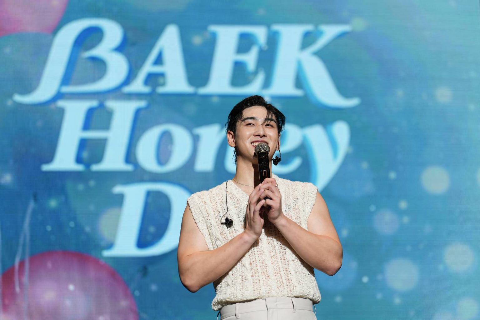 “แบคโฮ” ฉลองพรีวาเลนไทน์กับโดโน่ไทย ใน BAEKHoney DAY