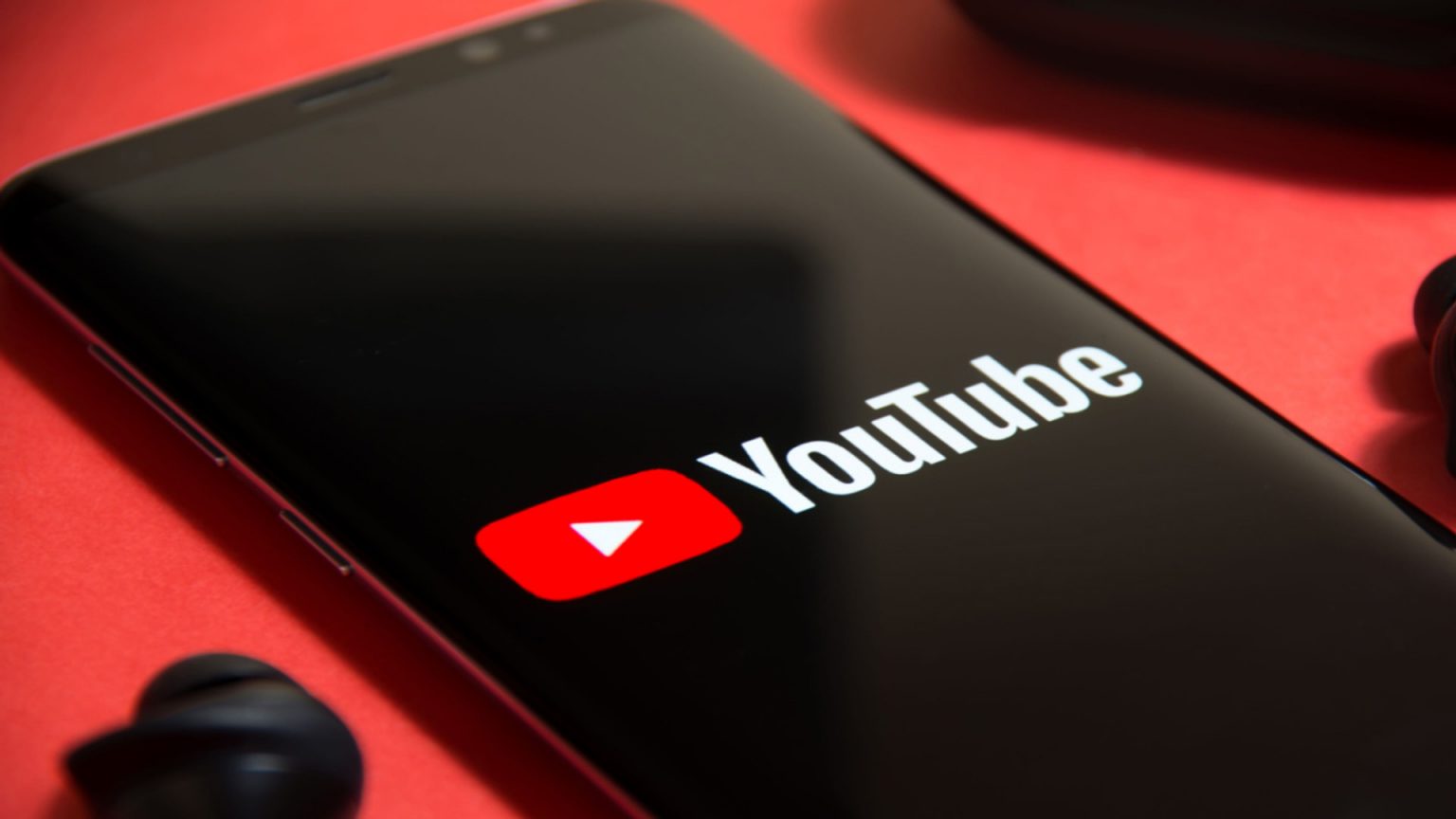 YouTube เปิดระบบพากย์ เสียงหลายภาษา พร้อมบี้ Netflix