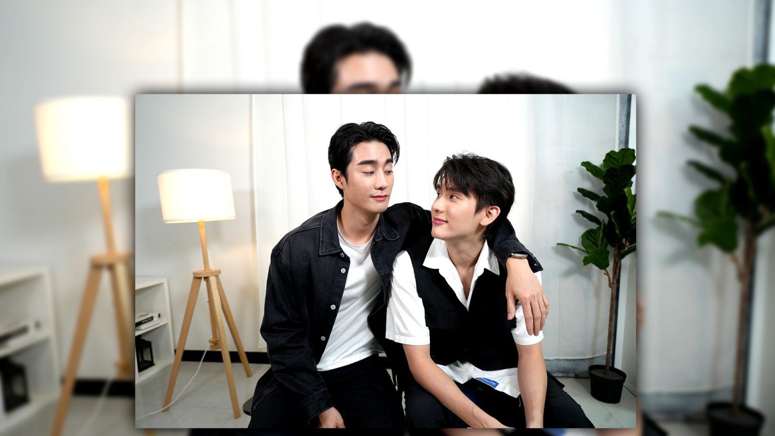 ฟอส – บุ๊ค ชีวิตบนเส้นทางของกันและกัน