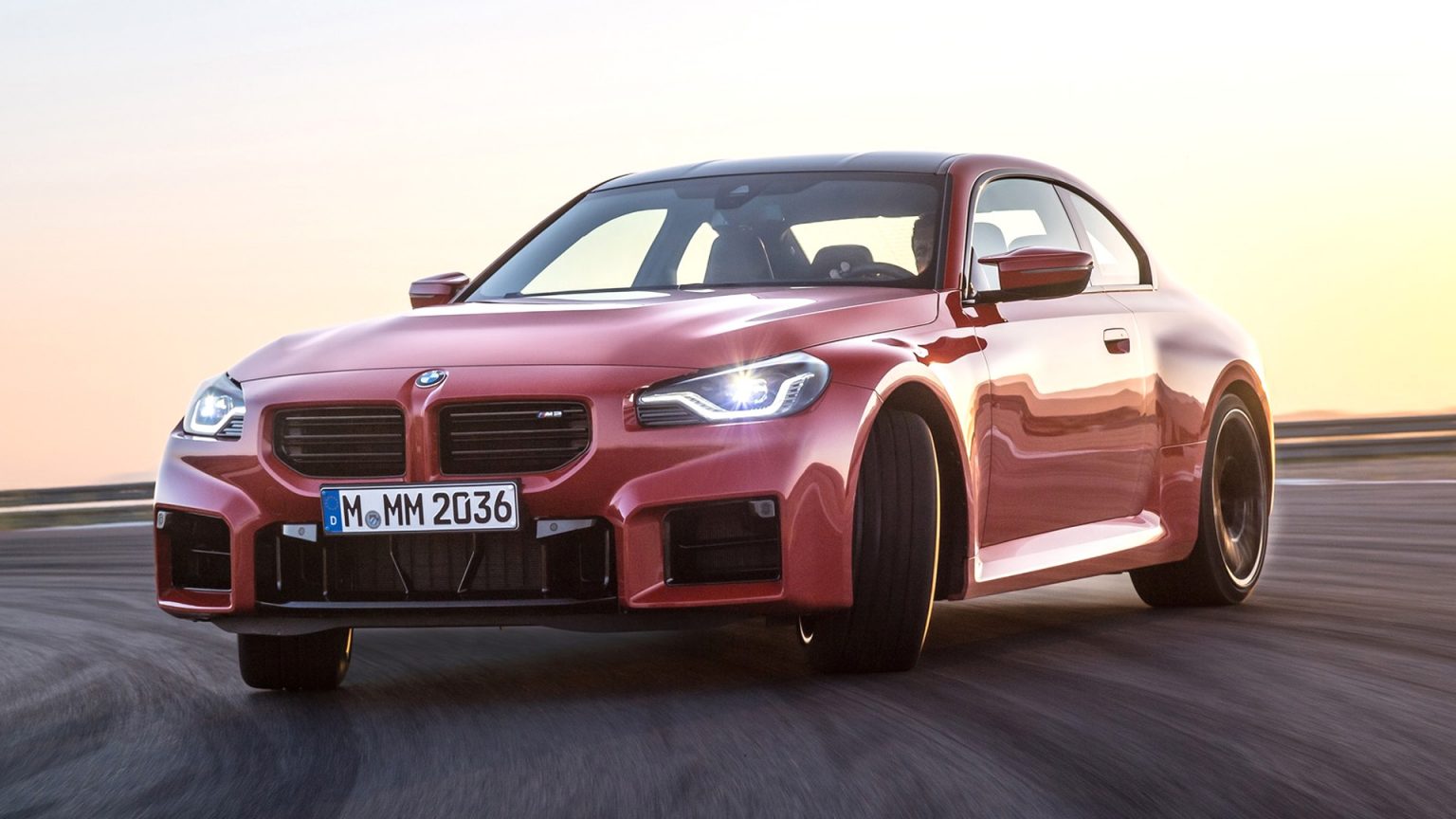 BMW M2 สปอร์ตคูเป้โฉมใหม่ น้องเล็กตระกูล BMW M