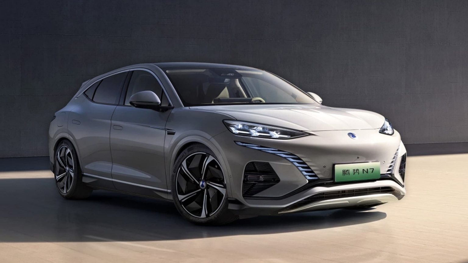 เมื่อ BYD จับมือ Mercedes-Benz เปิดตัวรถ พลังงานไฟฟ้า Denza N7