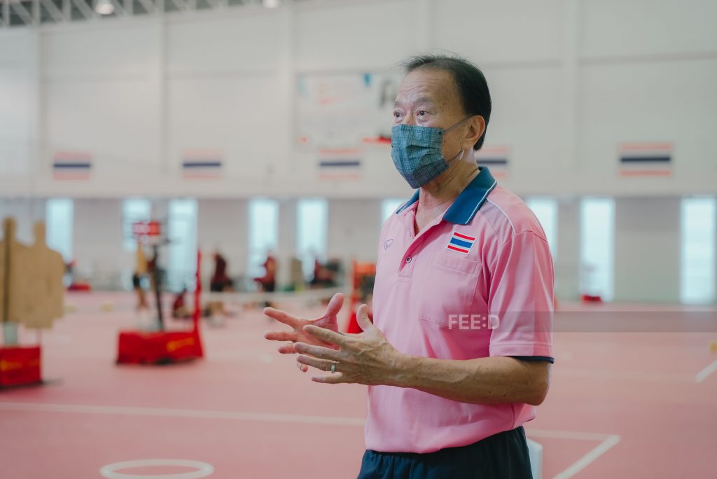 กมล ตันกิมหงษ์ ผู้ฝึกสอนกีฬาเซปักตะกร้อทีมชาติไทย
