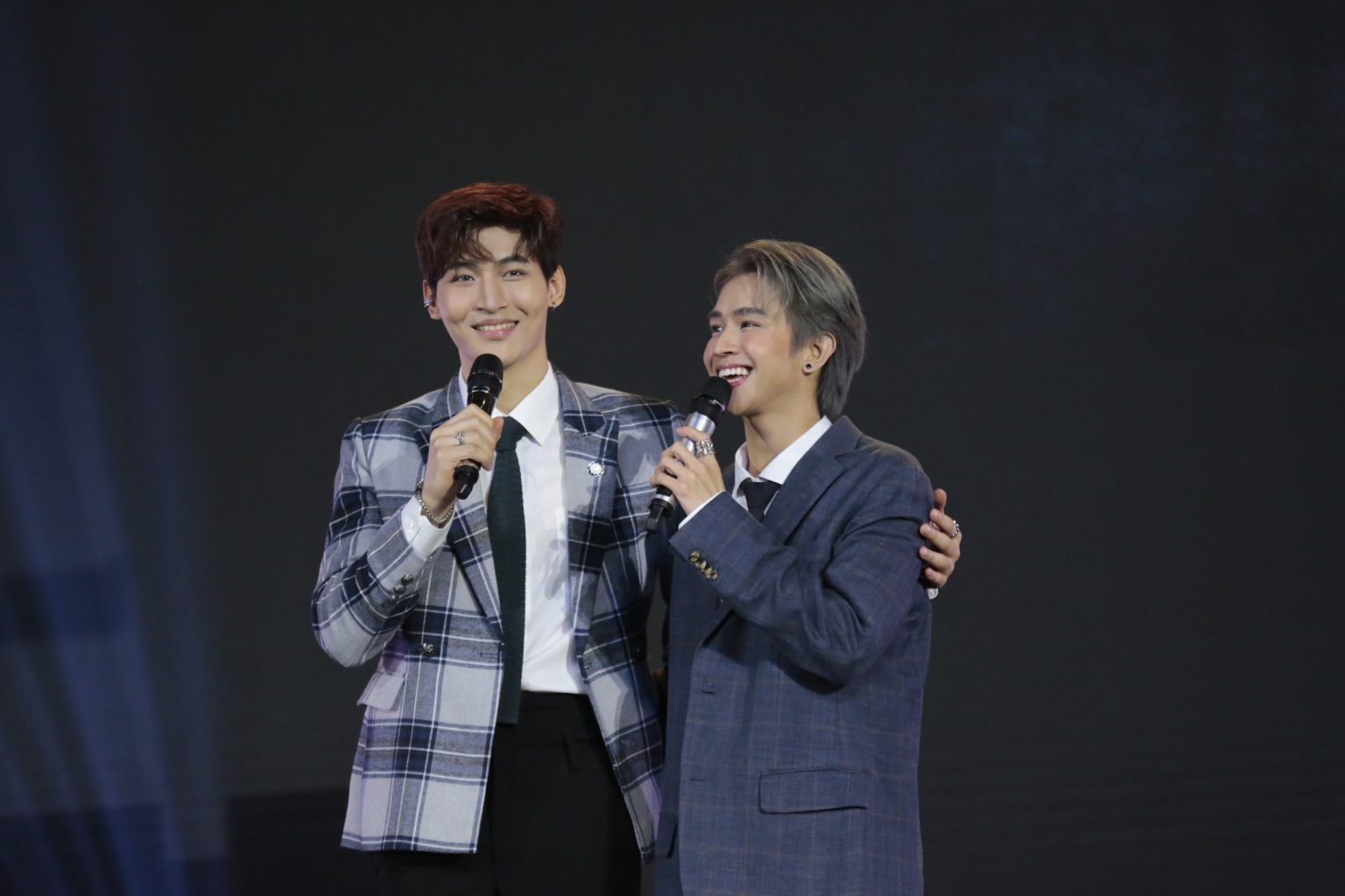 “โอห์ม-ฟลุ้ค” ร่วมงาน FEED Y LYMPIC FANMEET เตรียมบินลัดฟ้าไปโตเกียว