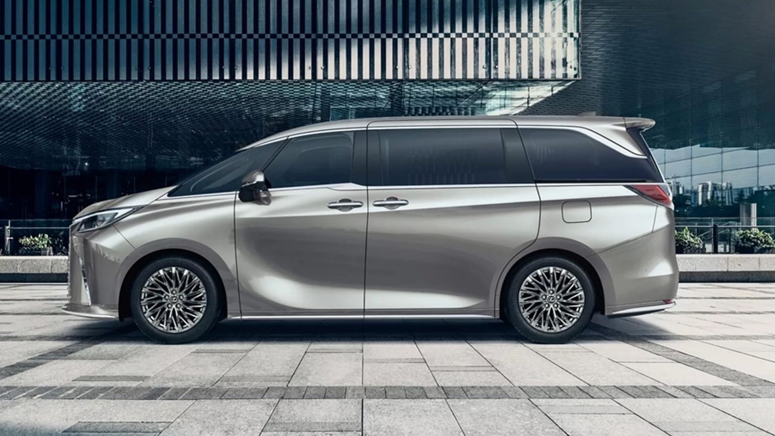 Lexus LM 2024 เหนือสุดของความหรูหรา ที่สุดแห่งความสบาย