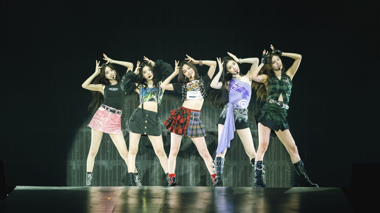 “ITZY” ปิดทัวร์แบบตัวปังร้อนแรงแซงแดดในเมืองไทย ใน CHECKMATE in BANGKOK