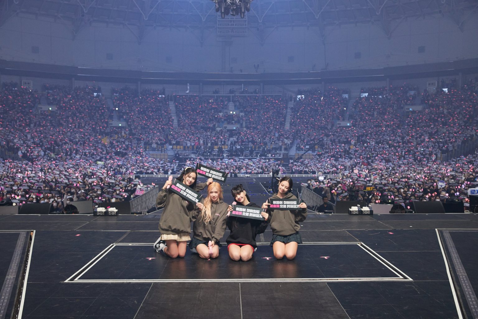 BLACKPINK เวิลด์ทัวร์ 11 เดือน 66 รอบคอนเสิร์ต กวาดรายได้เกือบ 8 พันล้าน