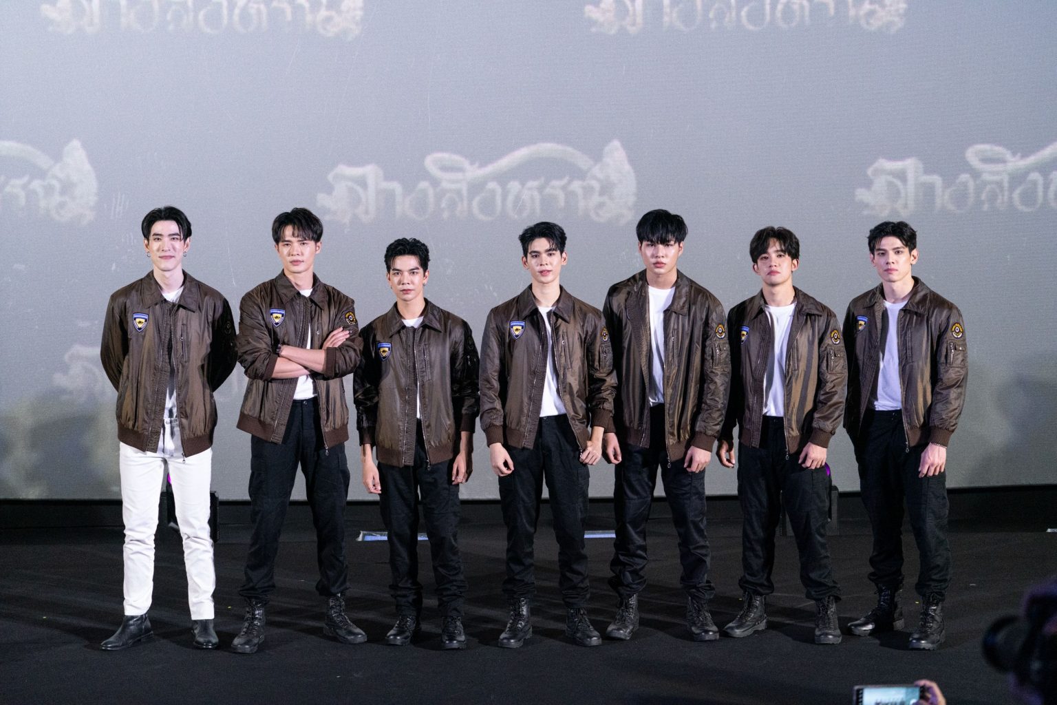 ลางสังหรณ์ เล่นใหญ่เปิดตัวกลาง IMAX พร้อมปล่อยเพลงประกอบซีรีส์ให้ได้ฟังเป็นที่แรก