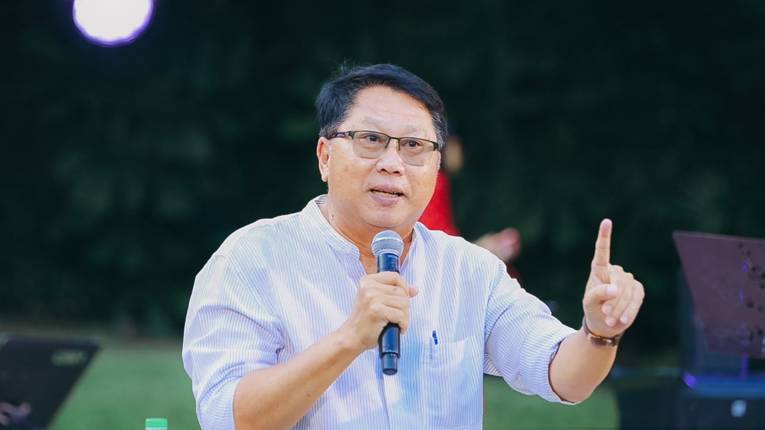 มืออาชีพแห่งยุค 90 “จักรพันธุ์ ยมจินดา” อดีตผู้ประกาศข่าวเบอร์ 1 บนเวที FEED RETRO