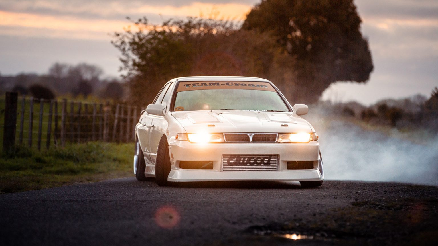 “Nissan Cefiro” รถญี่ปุ่นขวัญใจนักเลงรถ 90s