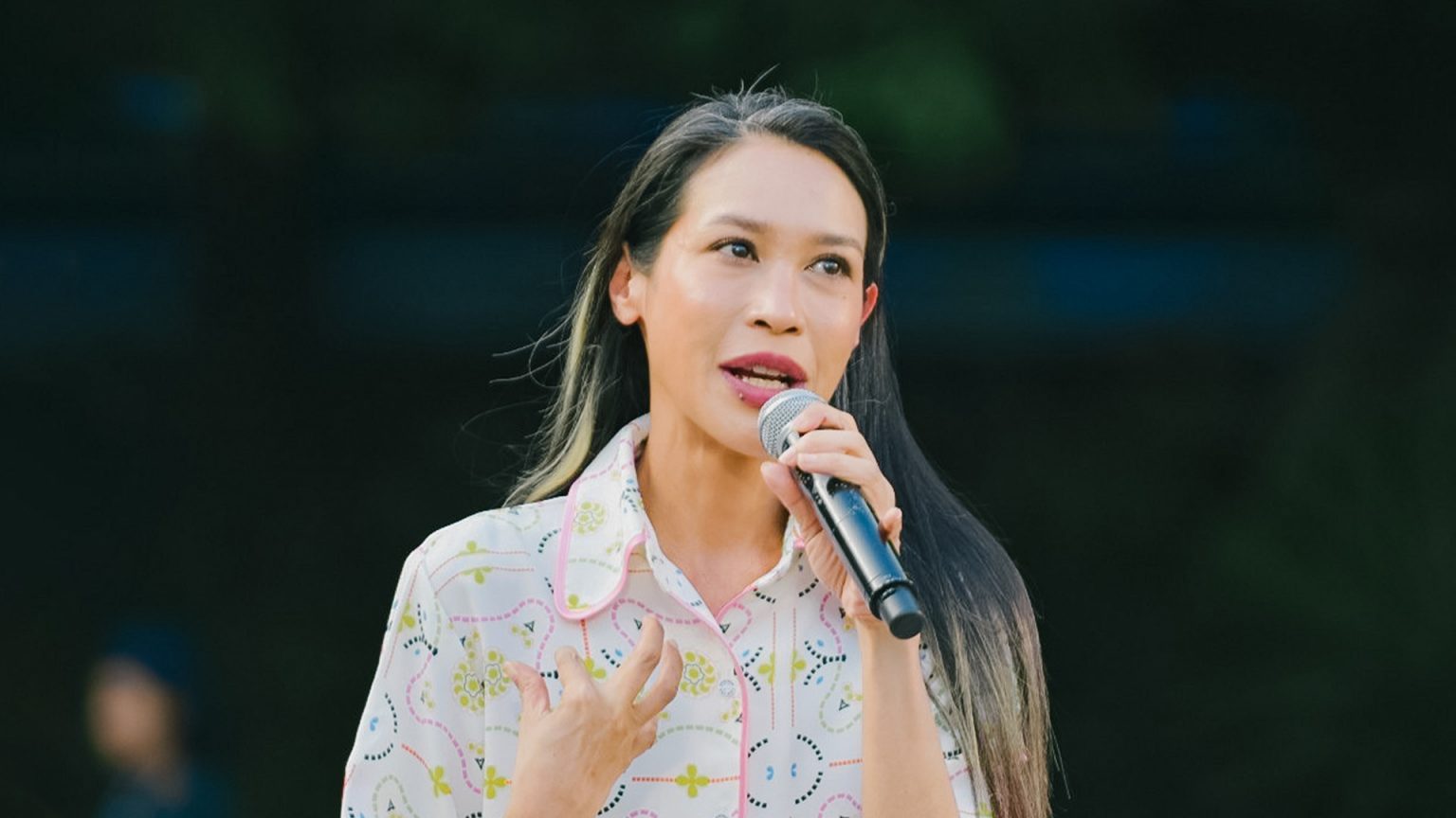 “ทราย เจริญปุระ” ตัวแม่ไอคอนิกแห่งยุค 90s บนเวที FEED RETRO #90ไม่นานมานี้