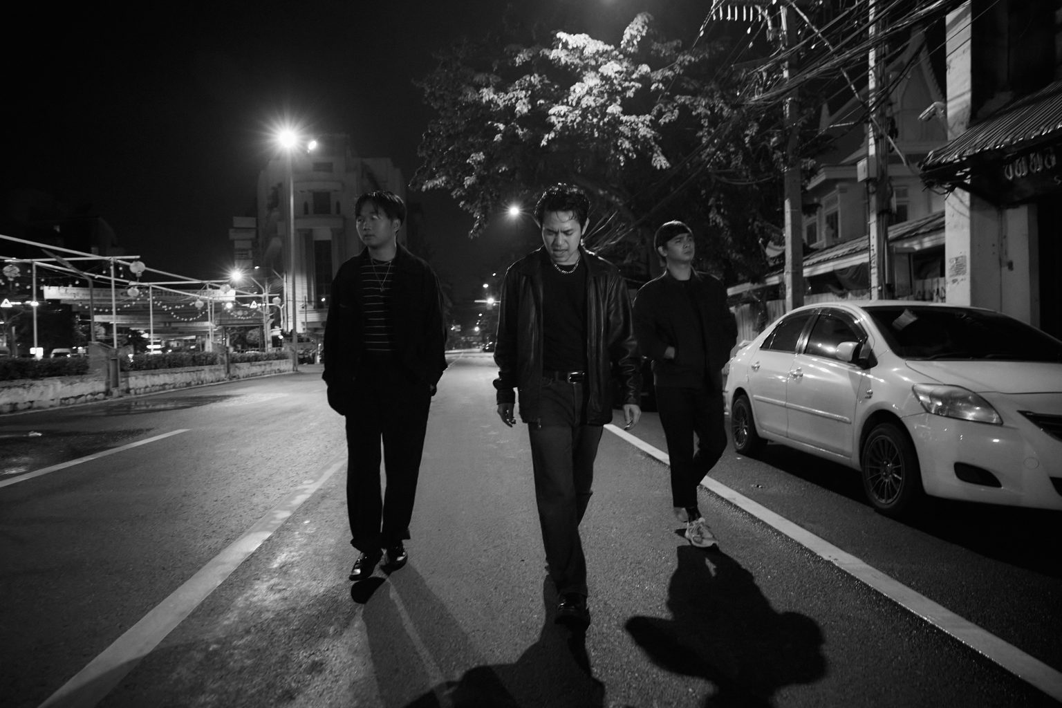 ขยี้ทุกความรู้สึก “ไปไม่ลา” เพลงรักคุณภาพจาก “Erolltic” ที่ทุกคนต้องชม!!