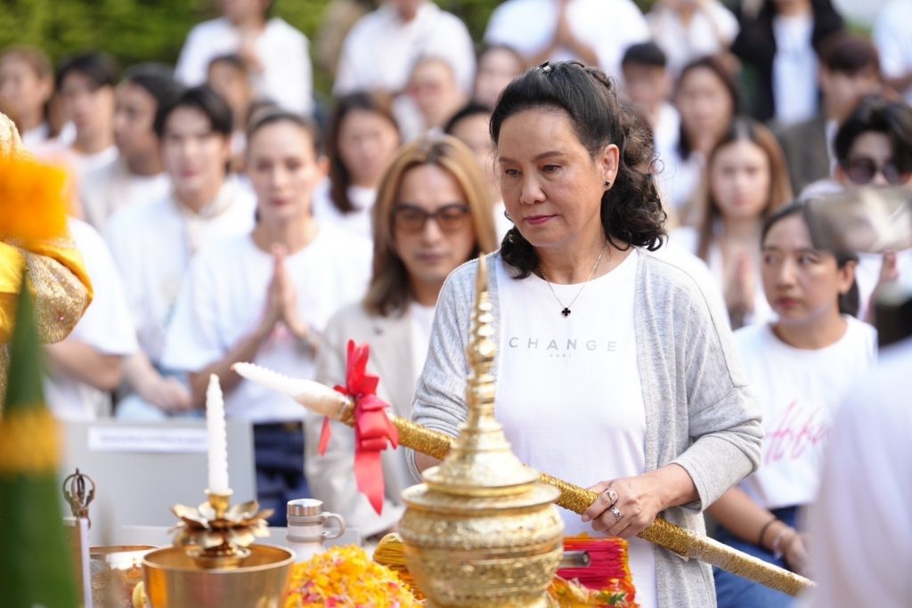 พี่ฉอด สายทิพย์ มนตรีกุล ณ อยุธยา