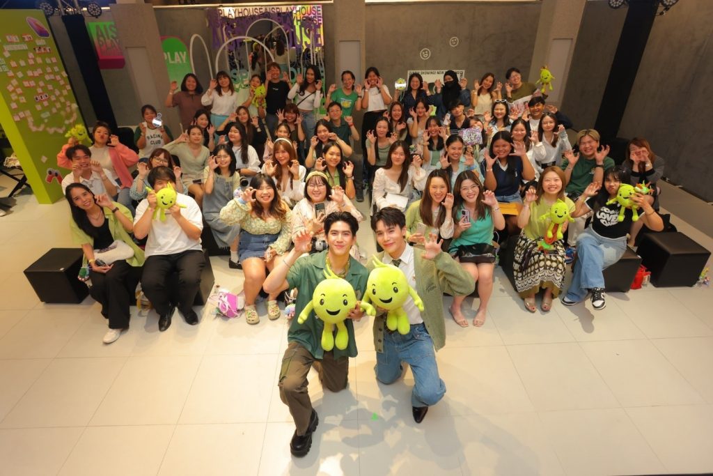 AIS ควง จิมมี่ ซี เสิร์ฟความหวานมอบความพิเศษทัชใจวัยรุ่น