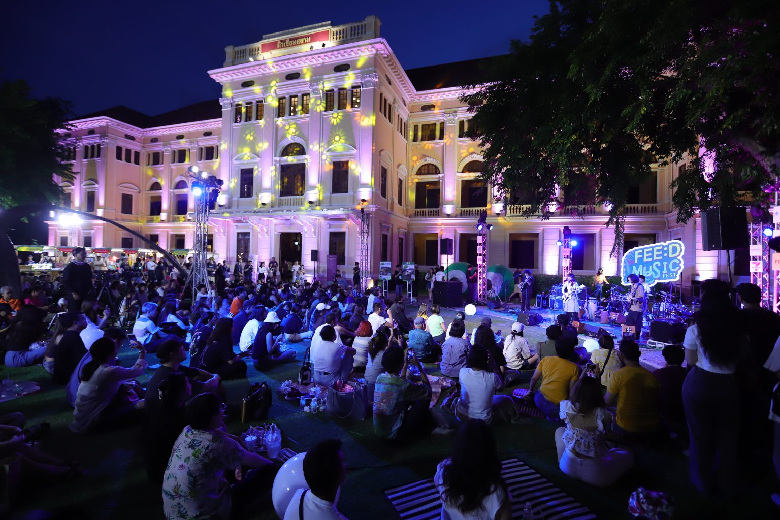 ‘FEED MUSIC 2024’ ดนตรีในสวนกลางลมหนาว ฮีลใจคนเมืองส่งท้ายปี ที่มิวเซียมสยาม