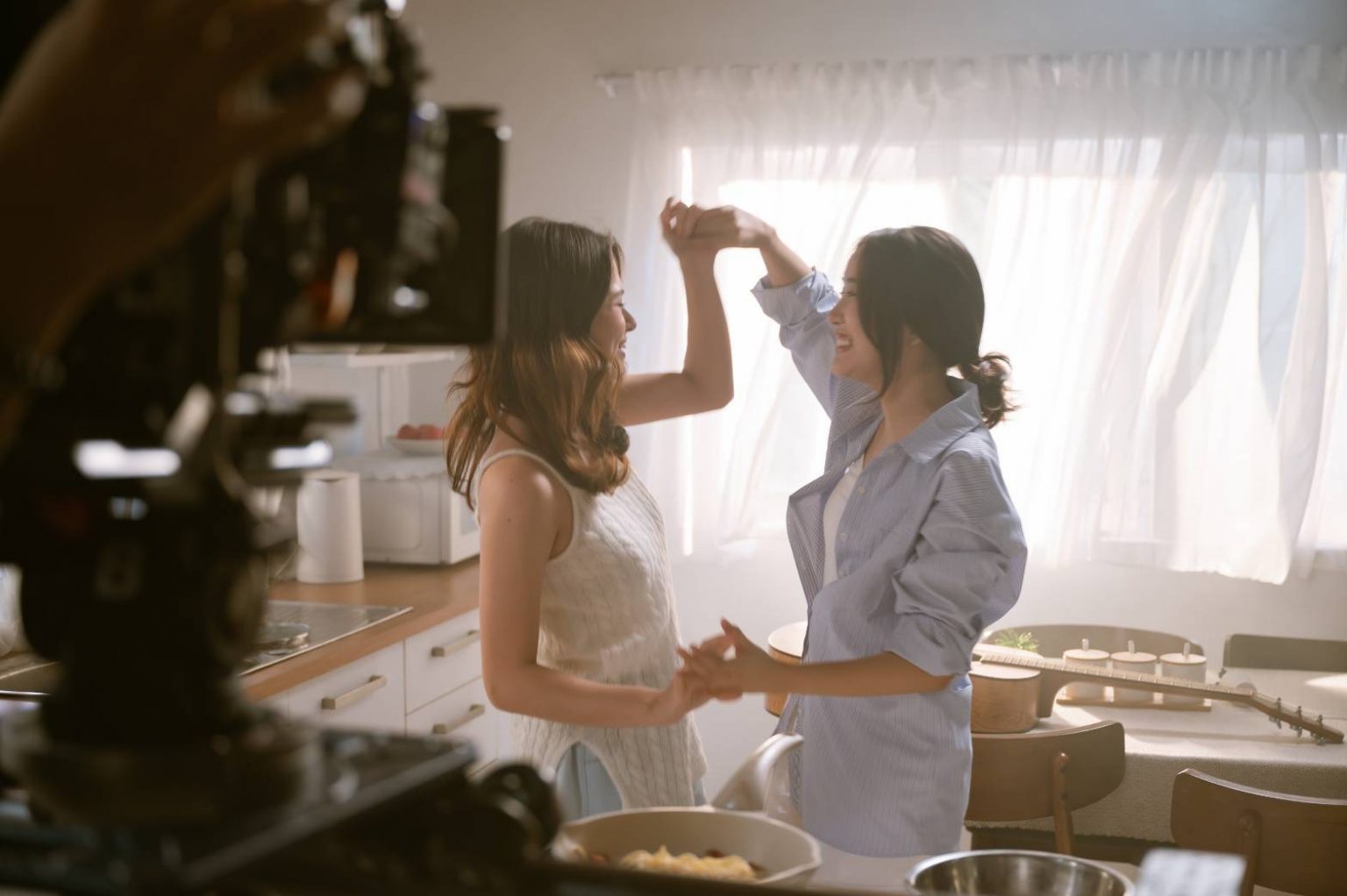 “ฟรีน-เบ็คกี้” พา Official Pilot “ปริศนาซากมรณะ” ยอดวิวทะลุล้านในไม่กี่ชั่วโมง