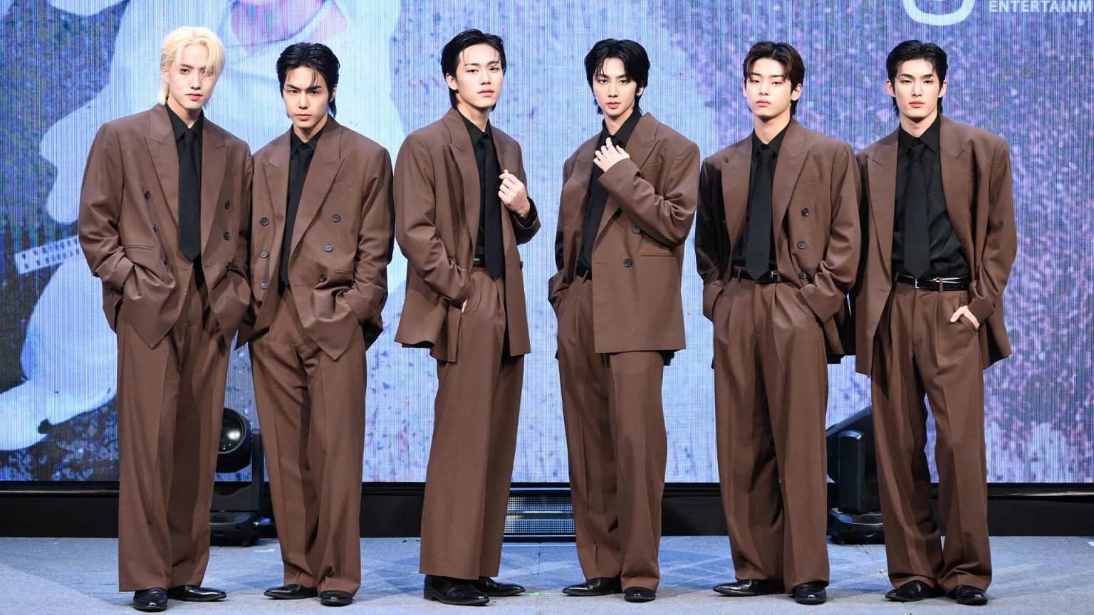 “82MAJOR” เสิร์ฟฉ่ำ! สวมบทสายลับพิชิตใจแฟนคลับ เปิดโชว์สุดมันส์ประเดิมเอเชียแฟนมีตฯ ในไทย