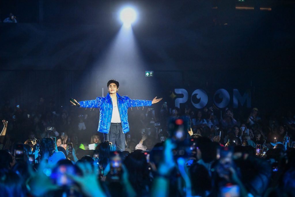 POOM VILLA BIRTHDAY FANCON IN BANGKOK