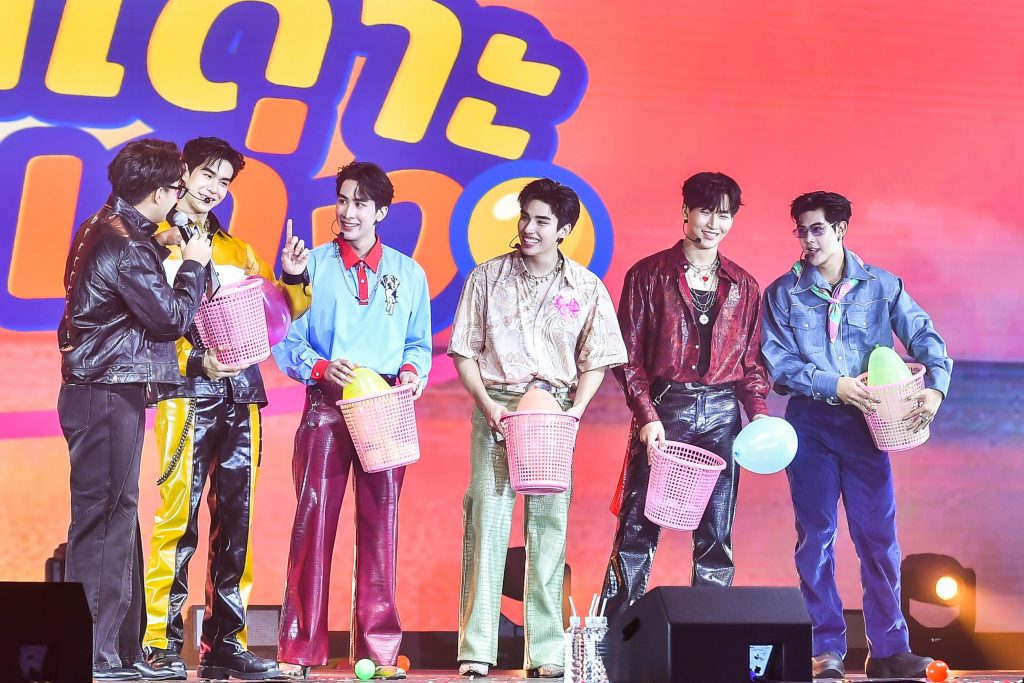 POOM VILLA BIRTHDAY FANCON IN BANGKOK