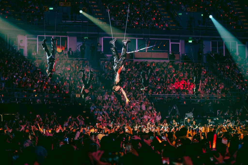 LOVE OUT LOUD FAN FEST 2025 : LOVEMOSPHERE