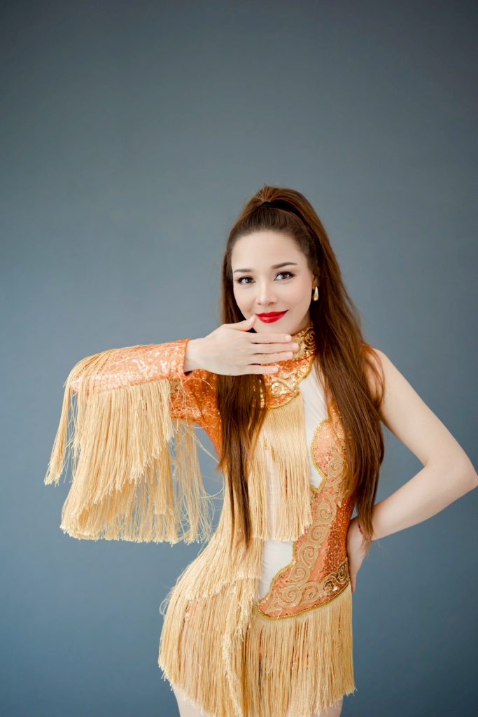 อเล็กซานดร้า ธิดาวัลย์
