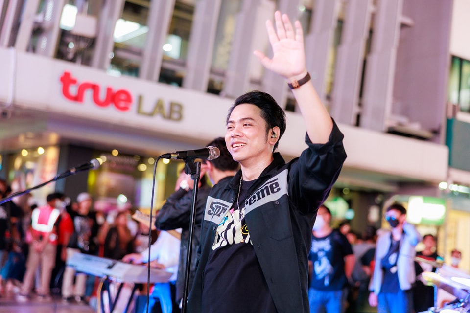 แอ็คมี่ วรวัฒน์