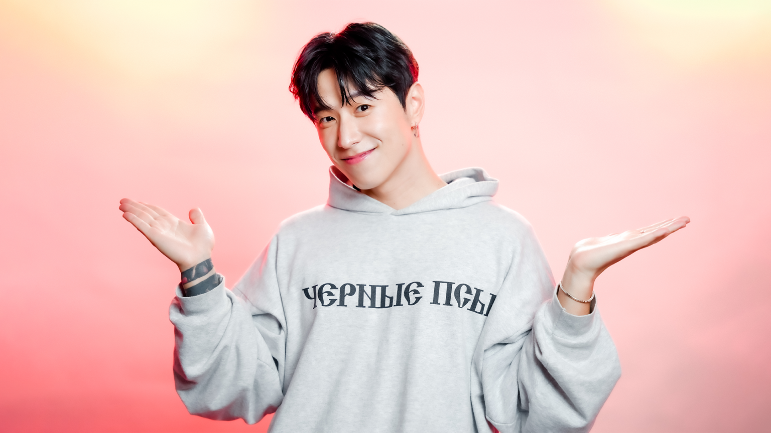 “โอปป้าฮง” ยูทูบเบอร์ชาวเกาหลี เล่าชีวิตวัยเด็ก กับความพยายามเดินตามความฝัน