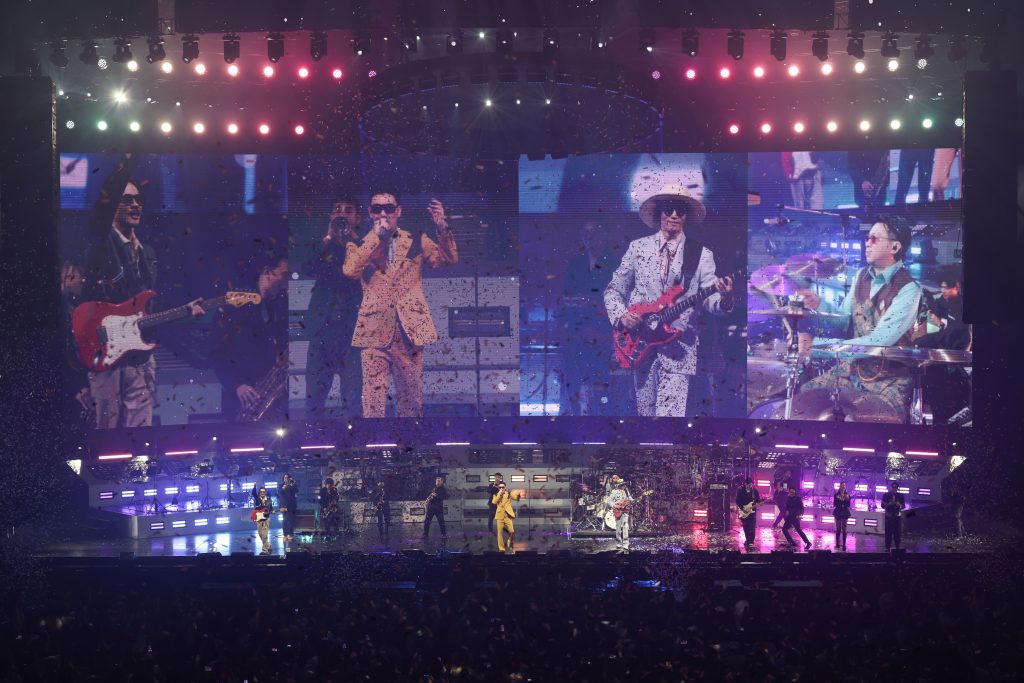 GROOVE RIDERS RETURN OF THE GROOVE CONCERT