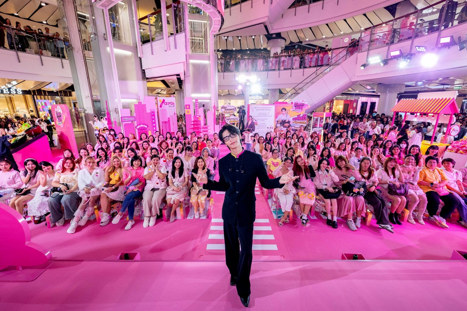 “ยาโยอิ x เจฟ ซาเตอร์” เสิร์ฟ “ญี่ปุ่นครบเซต” เสียงกรี๊ดสนั่นงานแฟนมีต