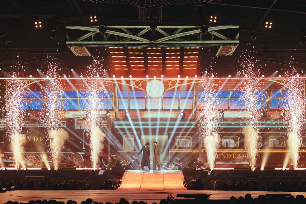 POND PHUWIN RENDEZVOUS FANCON