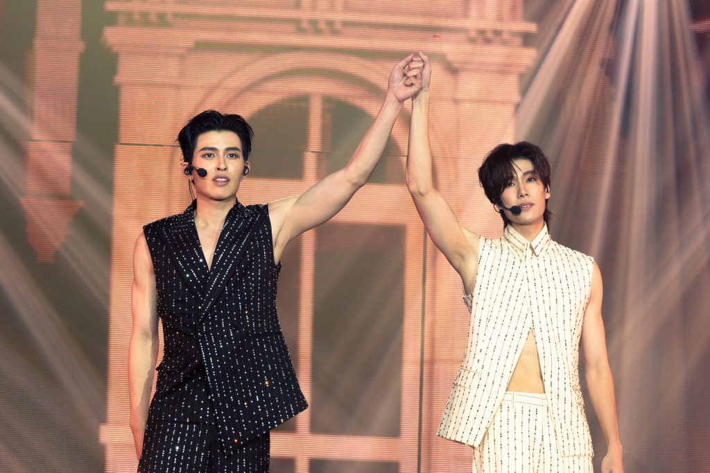 POND PHUWIN RENDEZVOUS FANCON