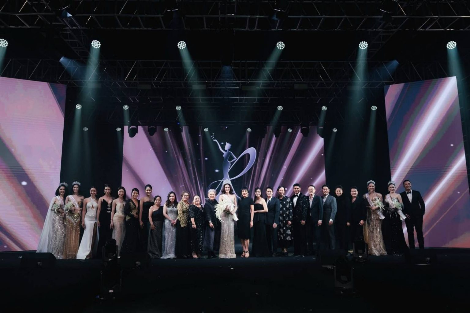 สวยสะกดทุกสายตา! ‘เมษา เพ็ชรคราม’ คว้ามง ‘Miss Trans Thailand 2025’