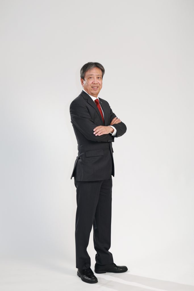 นายฮิโรชิ โยโกตะ ประธานบริษัทและประธานกรรมการบริหาร บริษัท แคนนอน มาร์เก็ตติ้ง (ไทยแลนด์) จำกัด