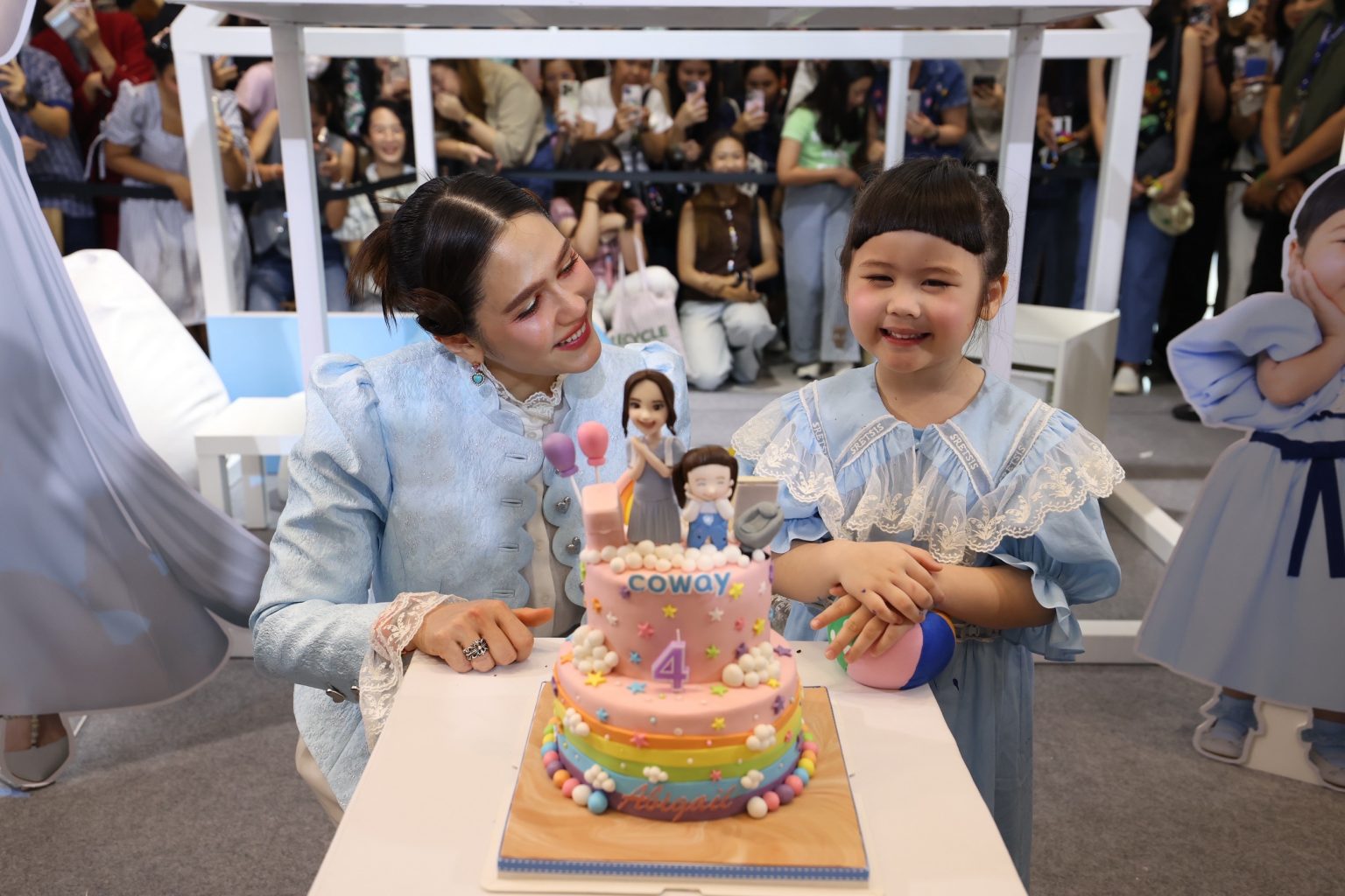 โคเวย์ กับ ‘แม่ชม – น้องเกล’ ชวนยกบ้านสู่คุณภาพชีวิตที่ดีกว่า กับแคมเปญ ‘โคเวย์ยกบ้าน’