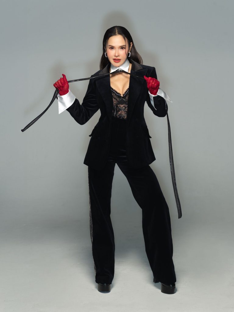 ใหม่ เจริญปุระ MTERTAINMENT CONCERT