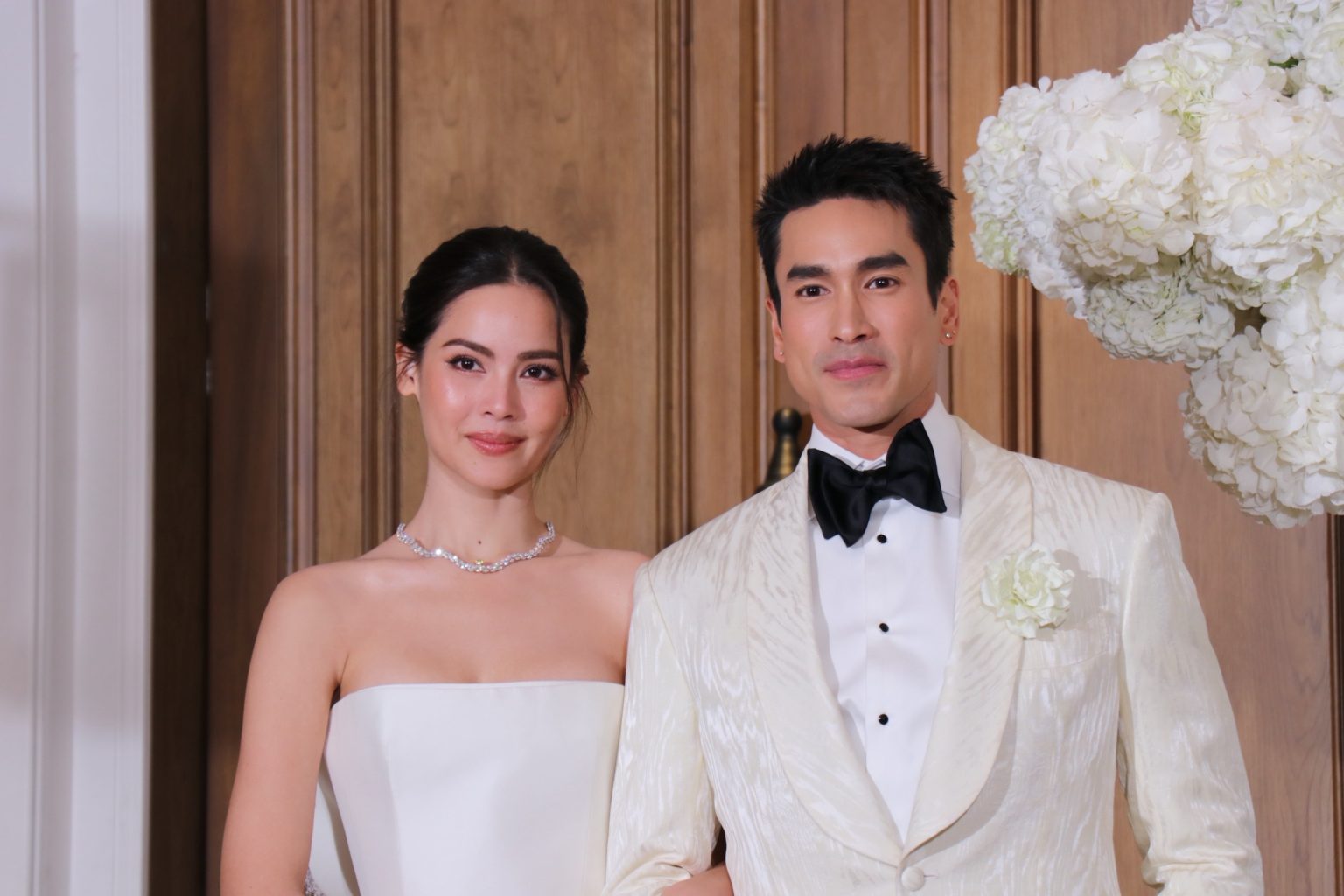 โมเมนต์แห่งปี! “ญาญ่า-ณเดชน์” ฉลองมงคลสมรส ณ โรงแรมดุสิตธานี อย่างอบอุ่น