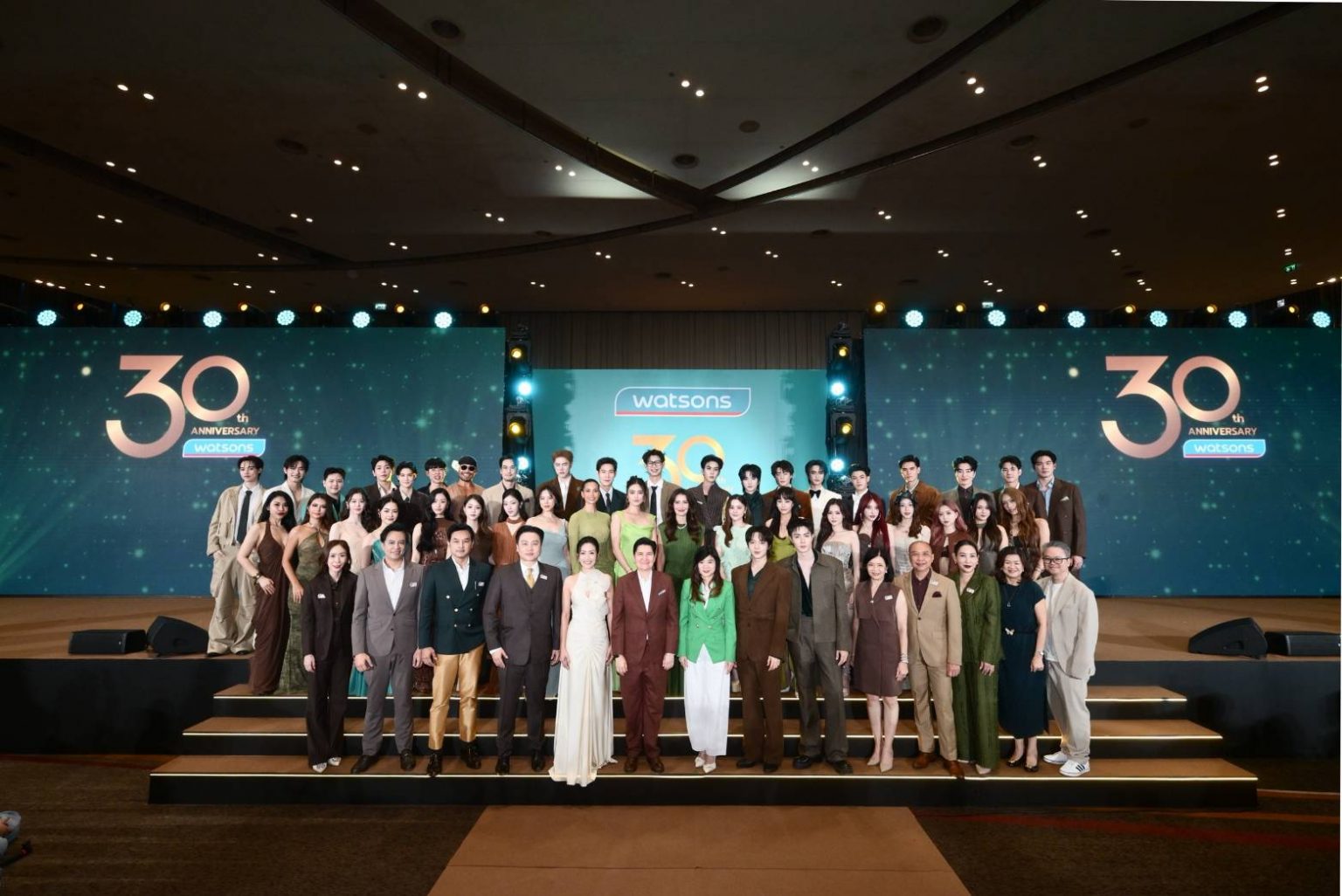 วัตสันฉลอง 30 ปี “ซี–นุนิว” แท็กทีมเสิร์ฟโมเมนต์สุดฟิน